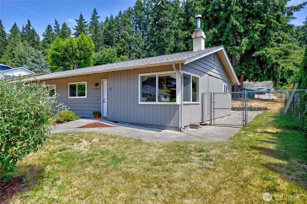 17940 9th Avenue NE Poulsbo WA 98370