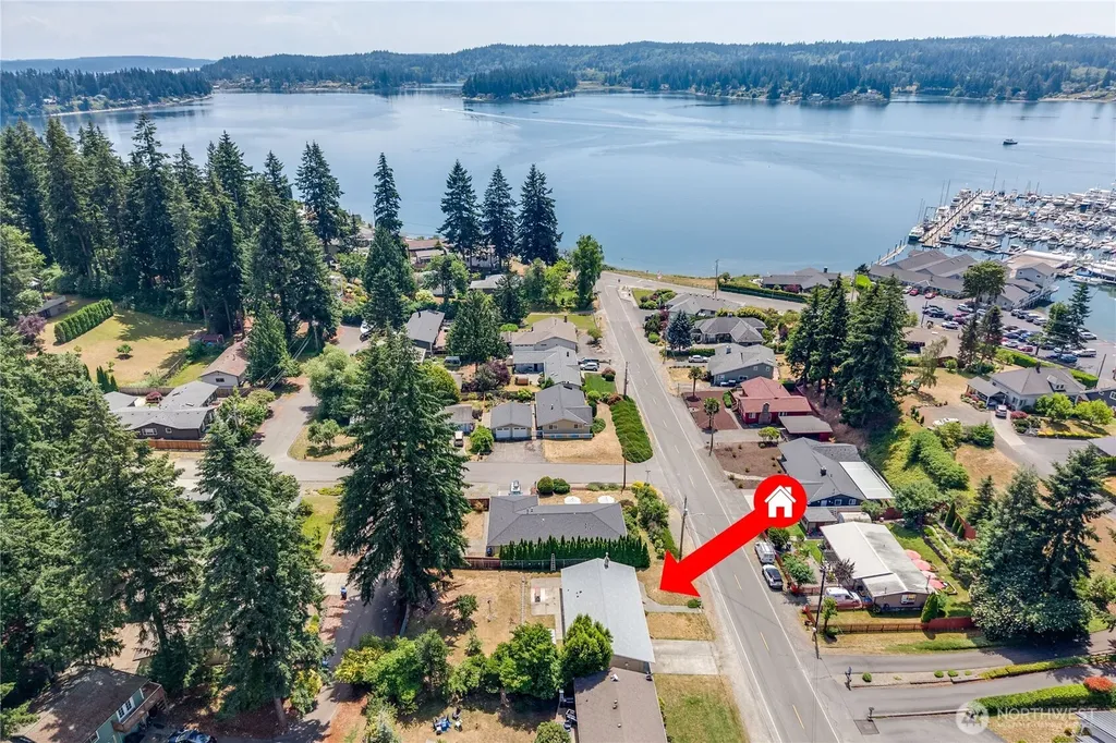 17940 9th Avenue NE Poulsbo WA 98370