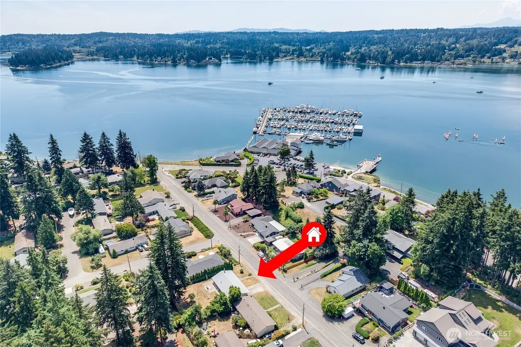 17940 9th Avenue NE Poulsbo WA 98370