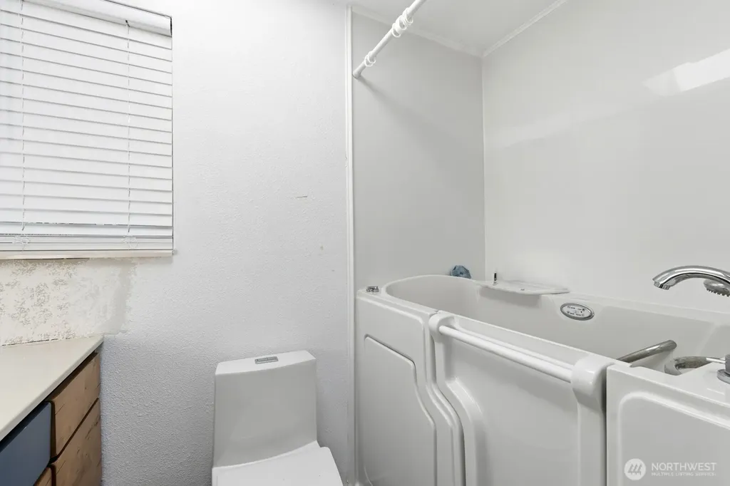 2410 Westlake Drive SE Lacey WA 98503