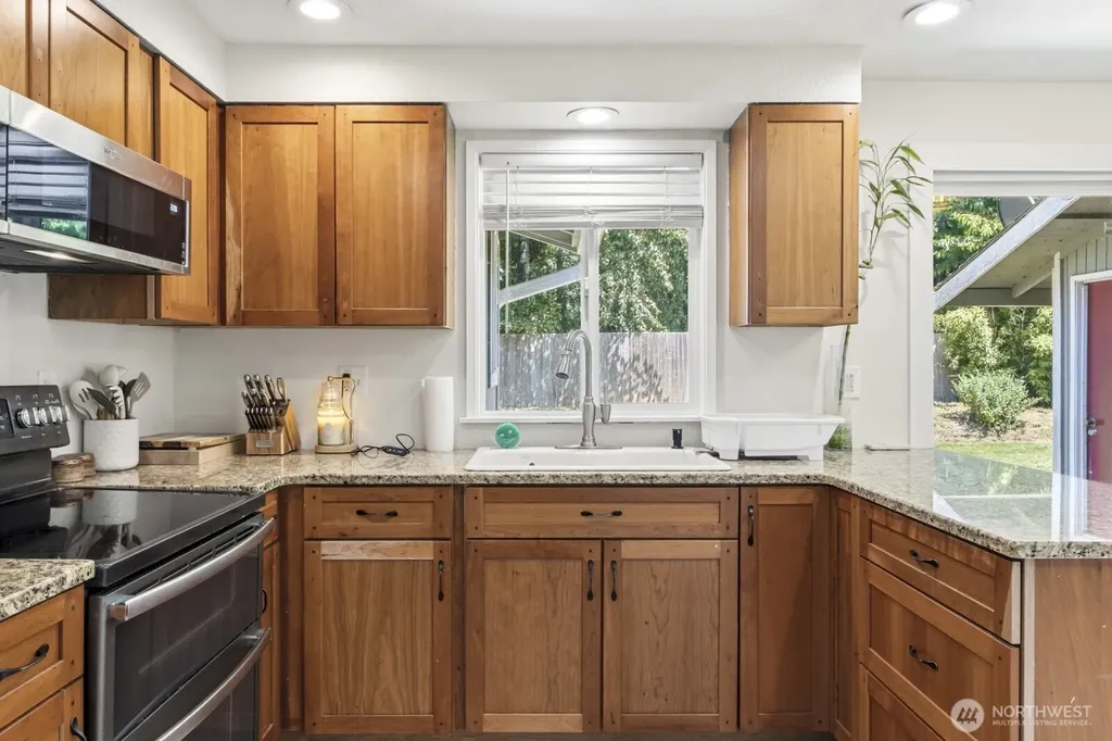 2410 Westlake Drive SE Lacey WA 98503