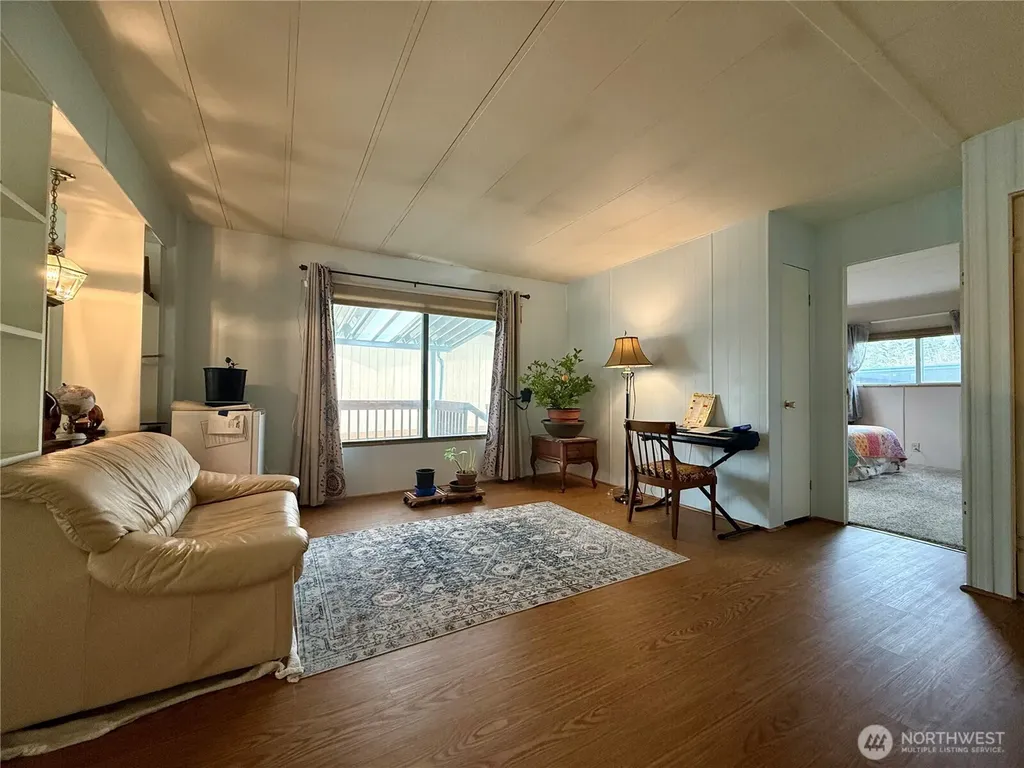 11622 Silver Lake Road Everett WA 98208