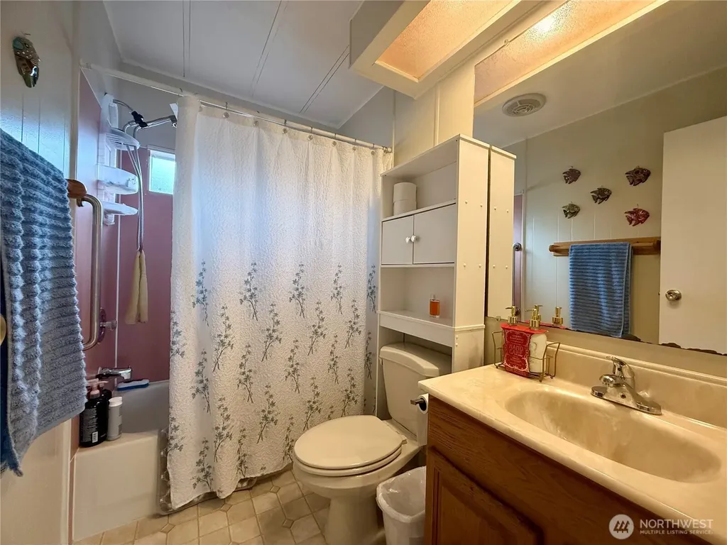 11622 Silver Lake Road Everett WA 98208