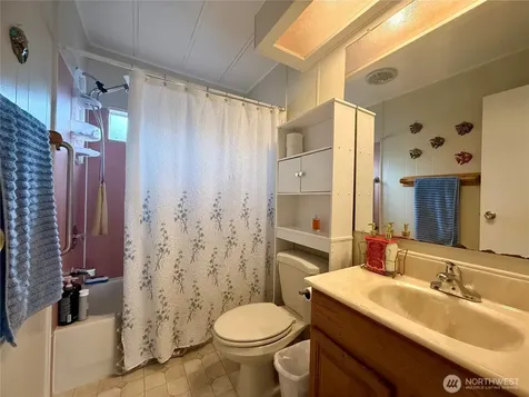 11622 Silver Lake Road Everett WA 98208