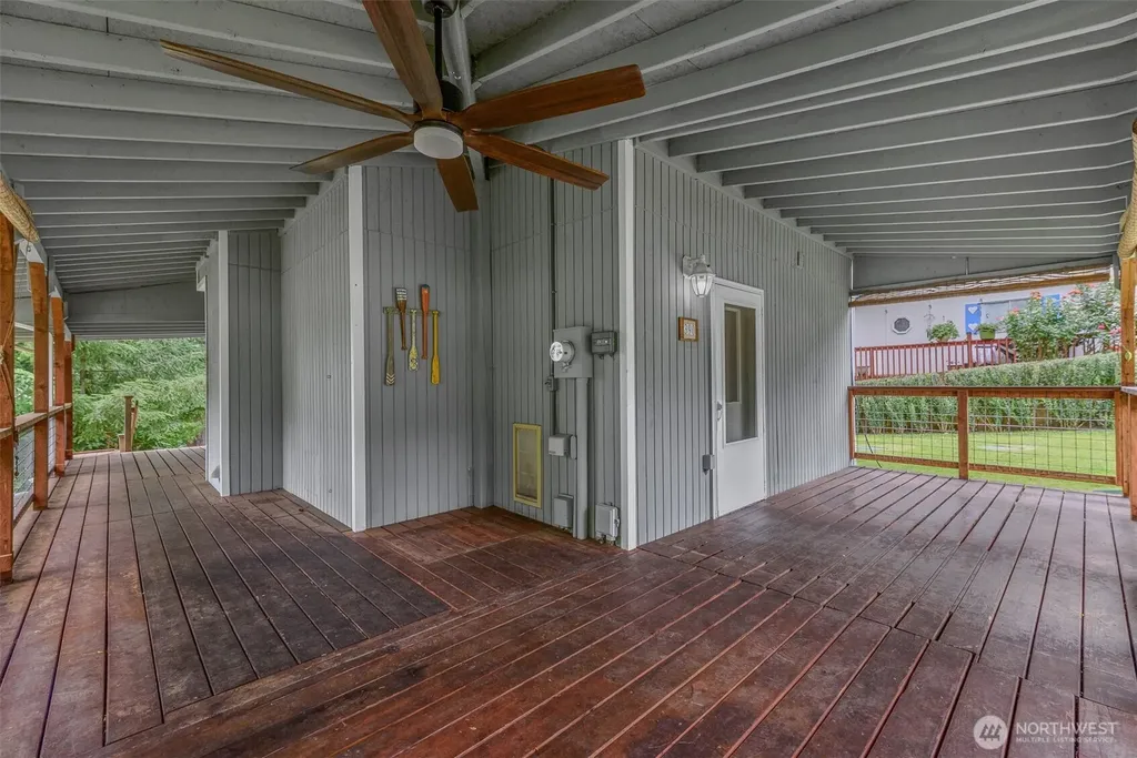 390 E Lakeshore Drive Shelton WA 98584