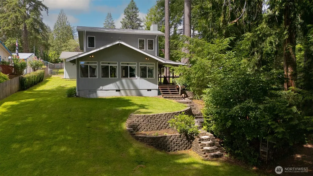 390 E Lakeshore Drive Shelton WA 98584