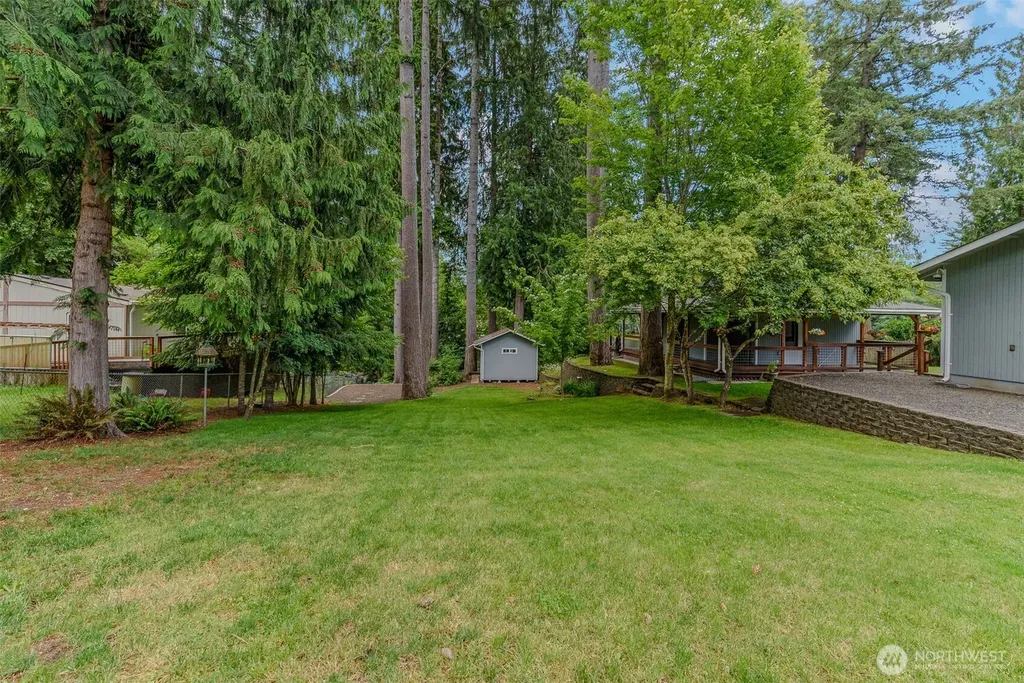 390 E Lakeshore Drive Shelton WA 98584