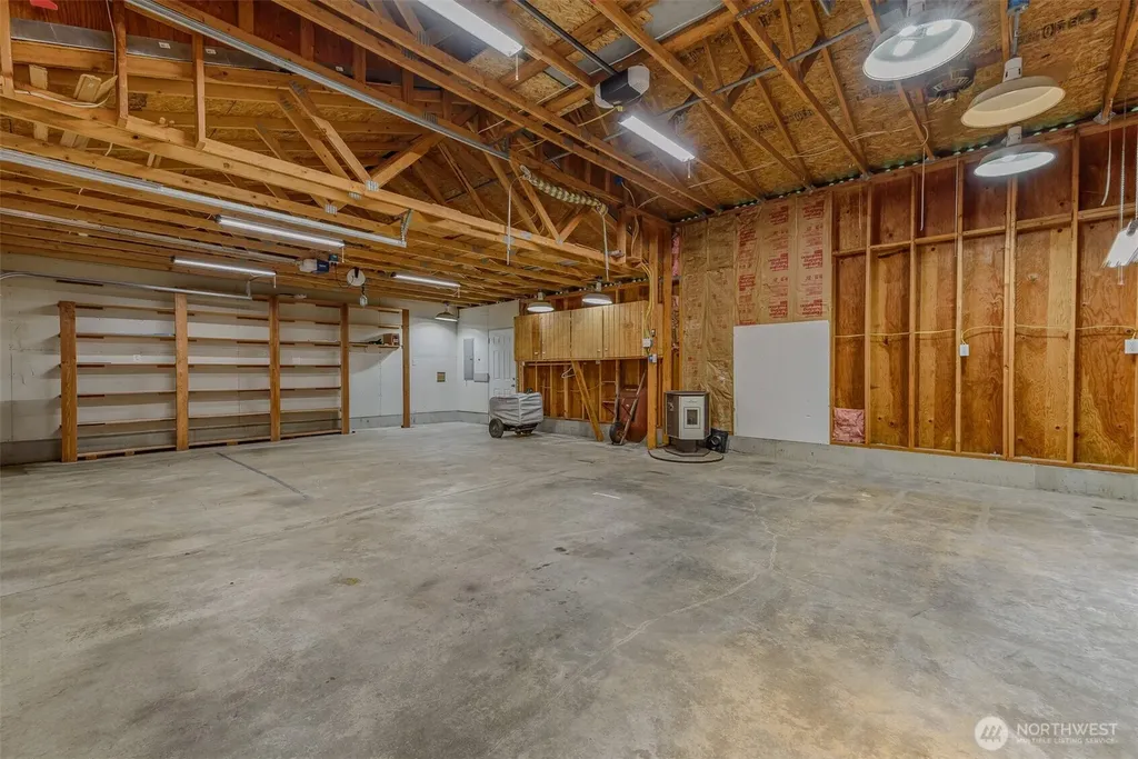 390 E Lakeshore Drive Shelton WA 98584