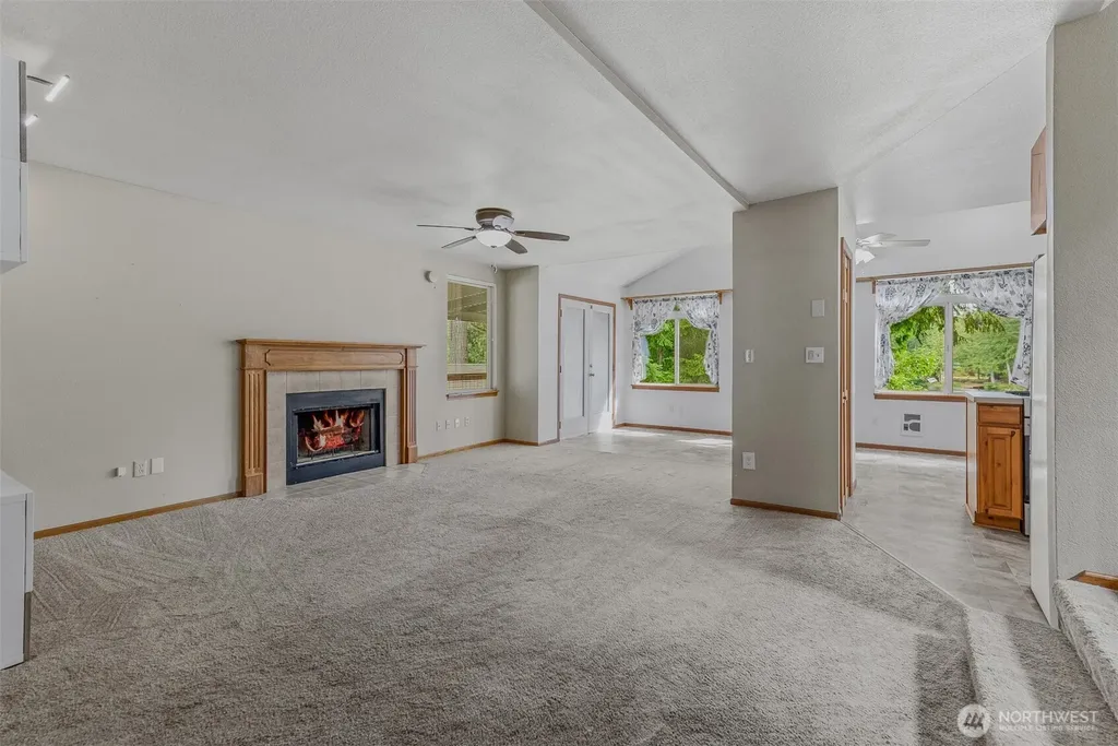 390 E Lakeshore Drive Shelton WA 98584