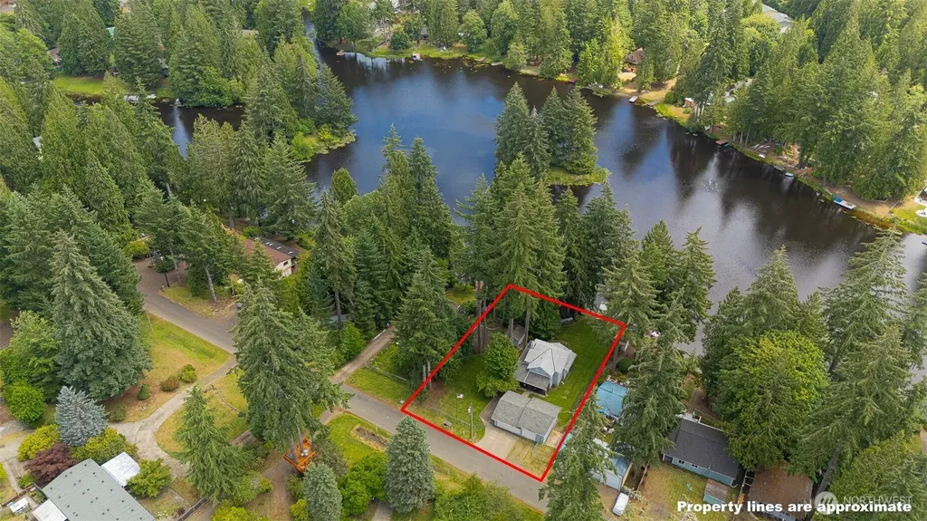 390 E Lakeshore Drive Shelton WA 98584