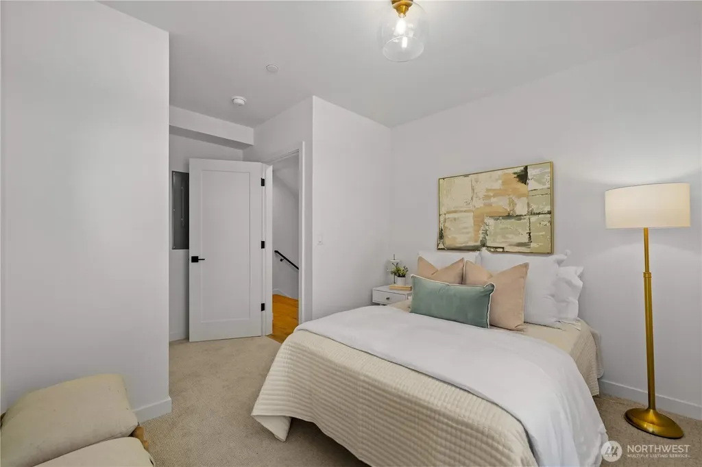 1138 NW 57th Street Seattle WA 98107