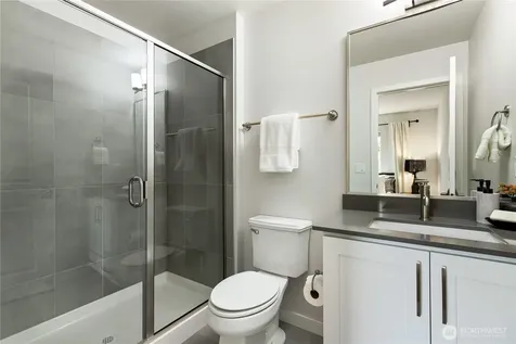 1429 8th Avenue NE Issaquah WA 98029