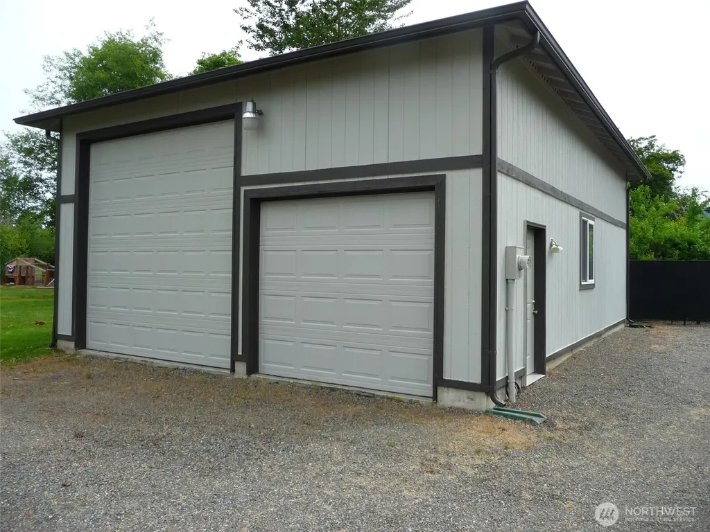 42730 266th Avenue SE Enumclaw WA 98022