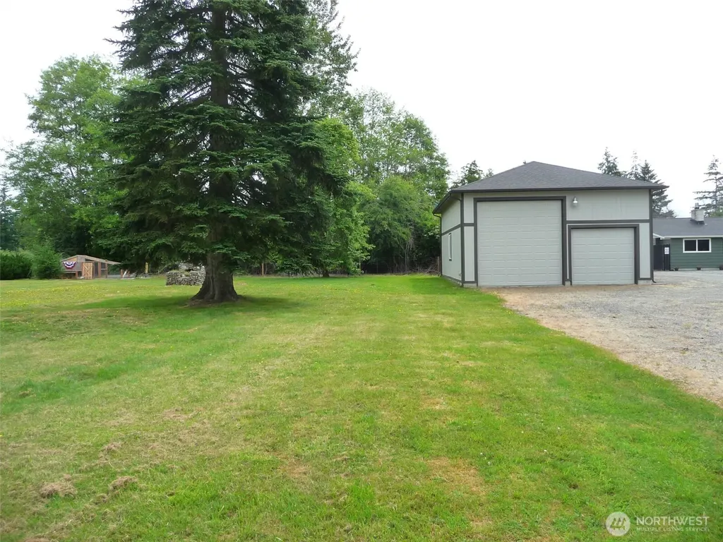42730 266th Avenue SE Enumclaw WA 98022