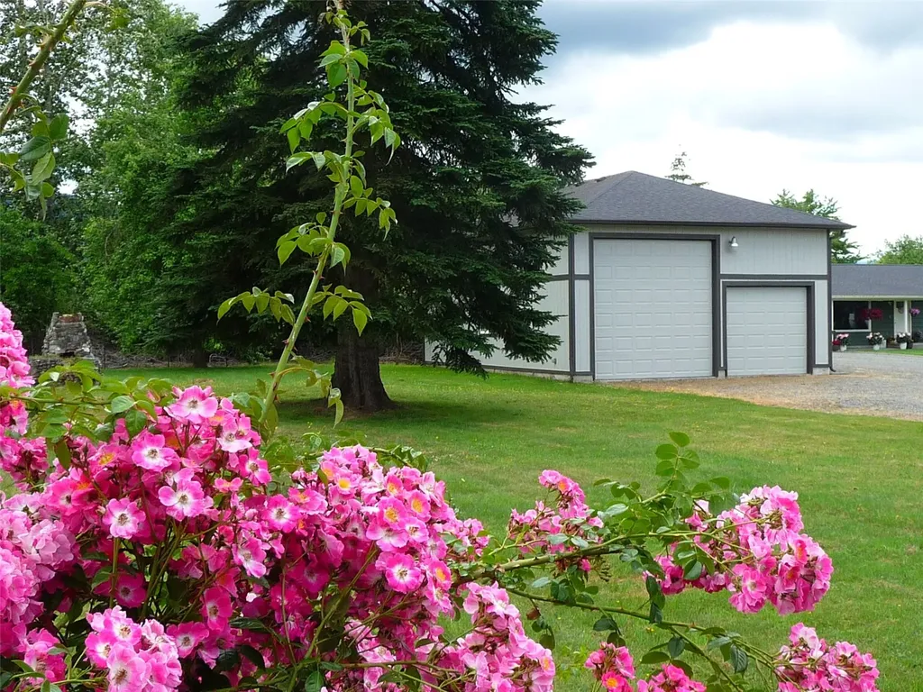 42730 266th Avenue SE Enumclaw WA 98022