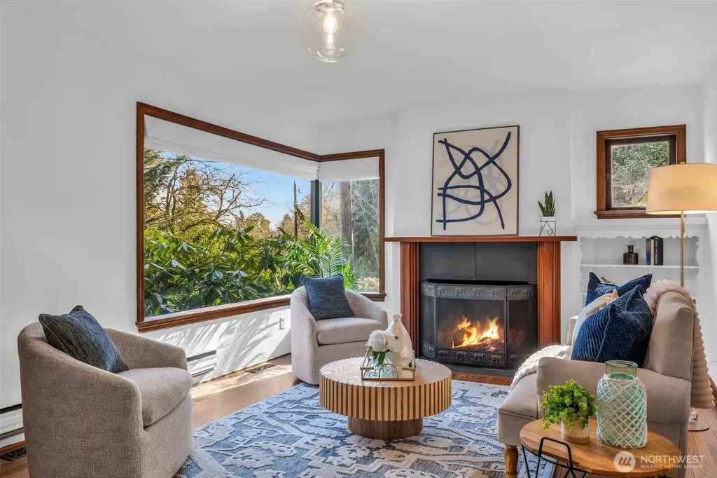 2301 Delmar Drive E Seattle WA 98102