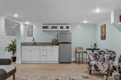 2301 Delmar Drive E Seattle WA 98102
