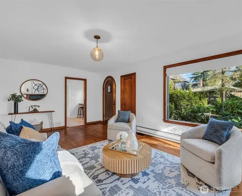 2301 Delmar Drive E Seattle WA 98102