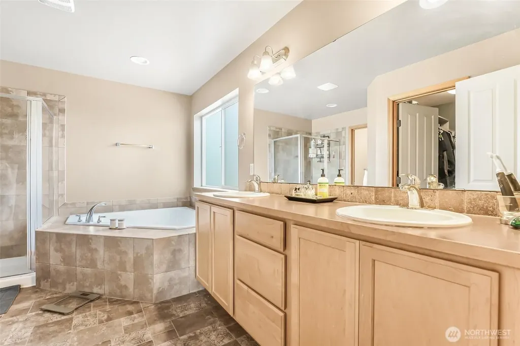 28610 227th Avenue SE Maple Valley WA 98038
