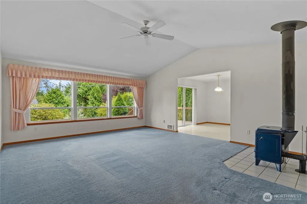 1614 Poplar Lane Camano Island WA 98282