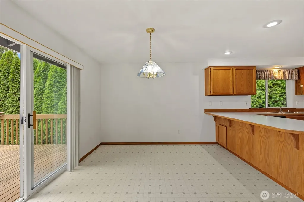 1614 Poplar Lane Camano Island WA 98282