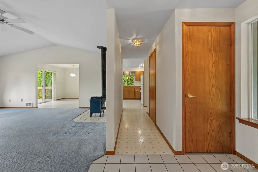 1614 Poplar Lane Camano Island WA 98282
