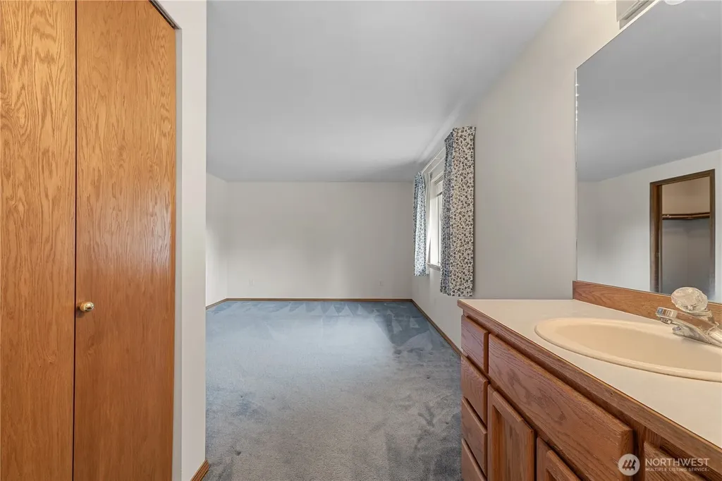 1614 Poplar Lane Camano Island WA 98282