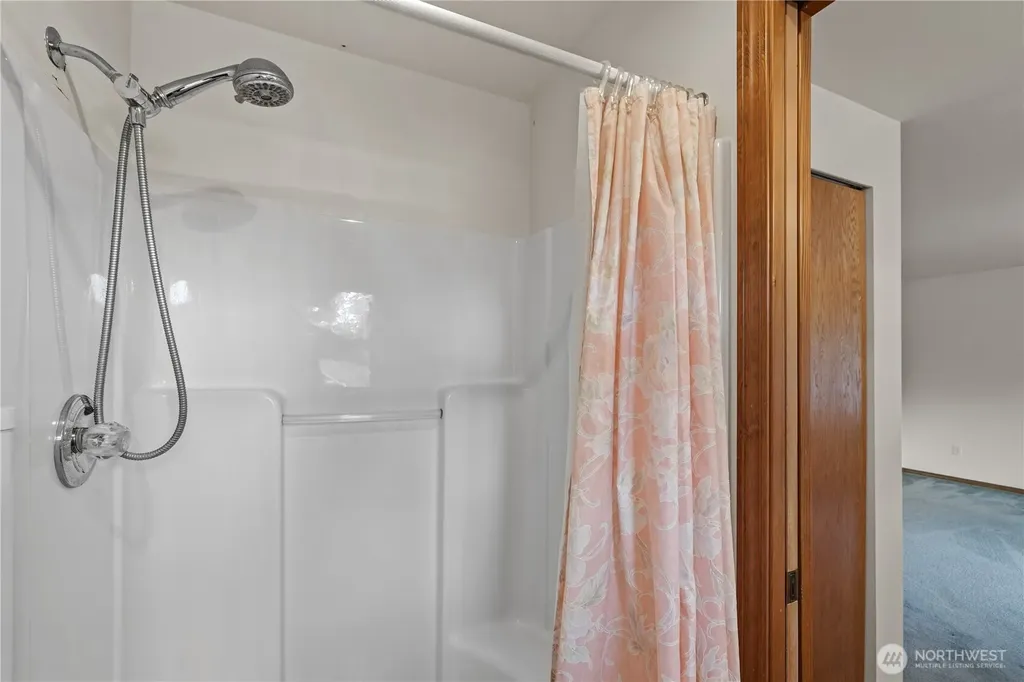 1614 Poplar Lane Camano Island WA 98282