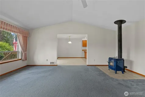1614 Poplar Lane Camano Island WA 98282