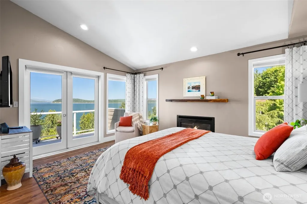 8625 Leeward Avenue NW Seabeck WA 98380