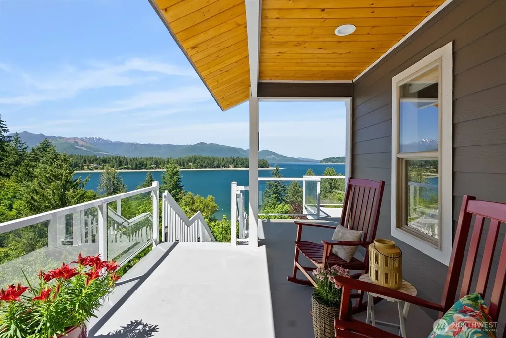 8625 Leeward Avenue NW Seabeck WA 98380