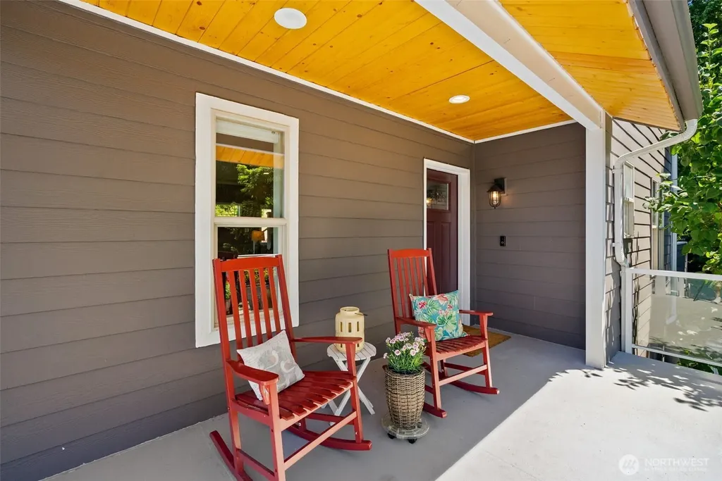8625 Leeward Avenue NW Seabeck WA 98380