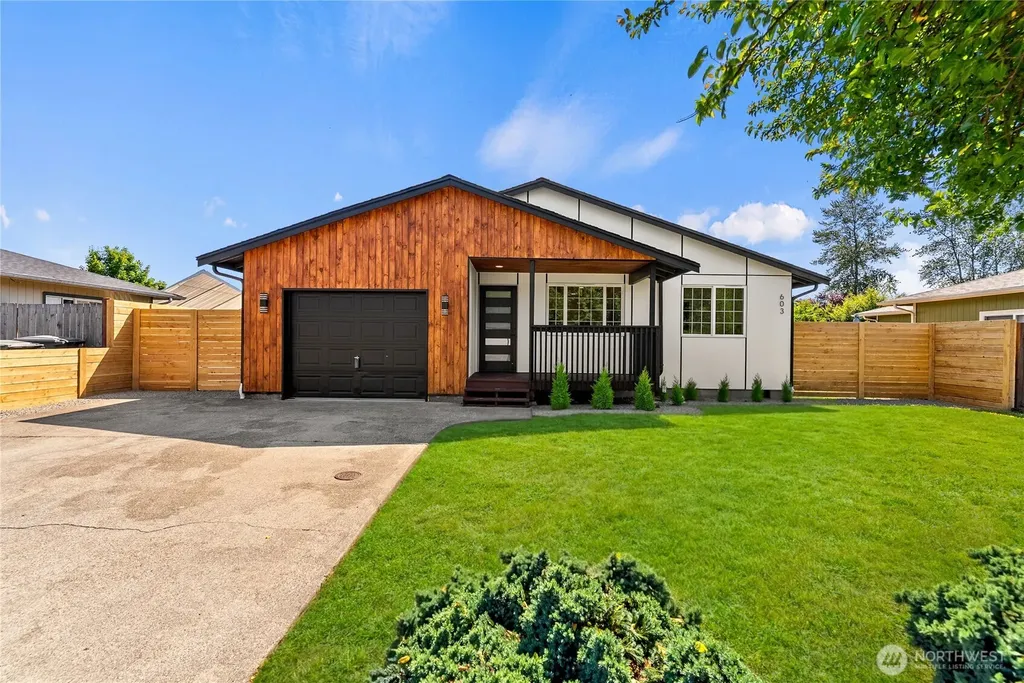 603 Washington Avenue SE Orting WA 98360