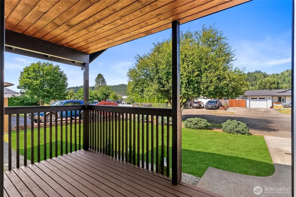 603 Washington Avenue SE Orting WA 98360