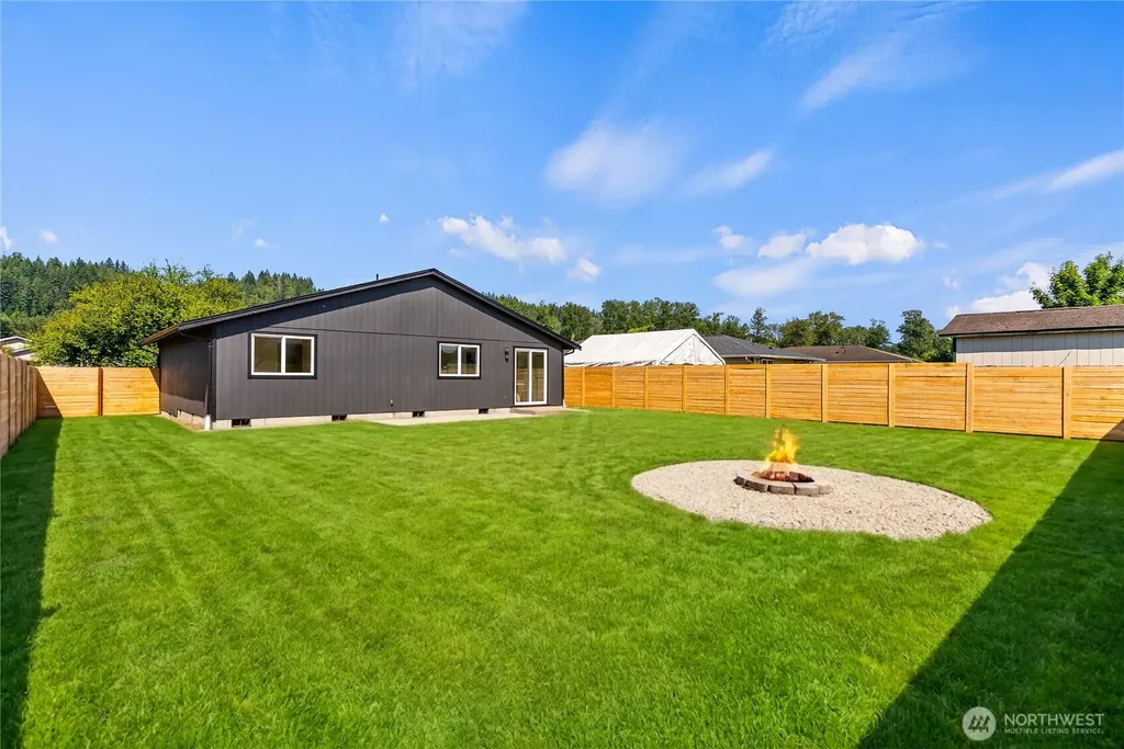 603 Washington Avenue SE Orting WA 98360