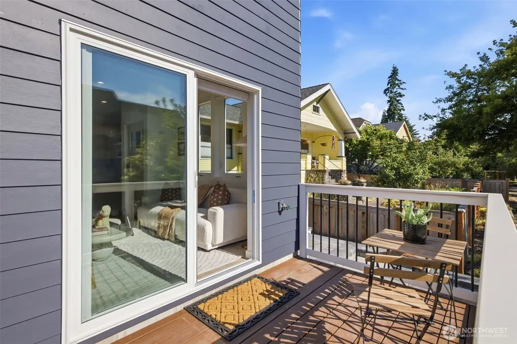 5902 42nd Avenue SW Seattle WA 98136