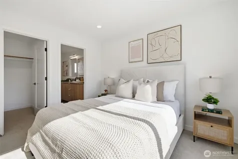 5902 42nd Avenue SW Seattle WA 98136