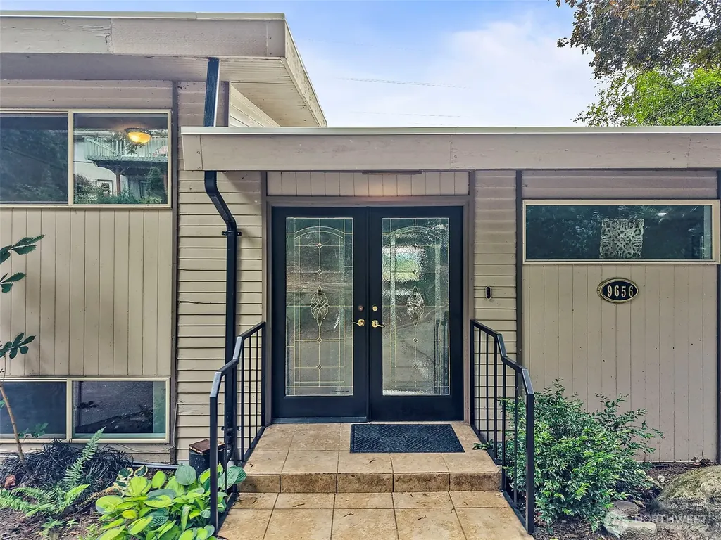 9656 Beacon Avenue S Seattle WA 98118