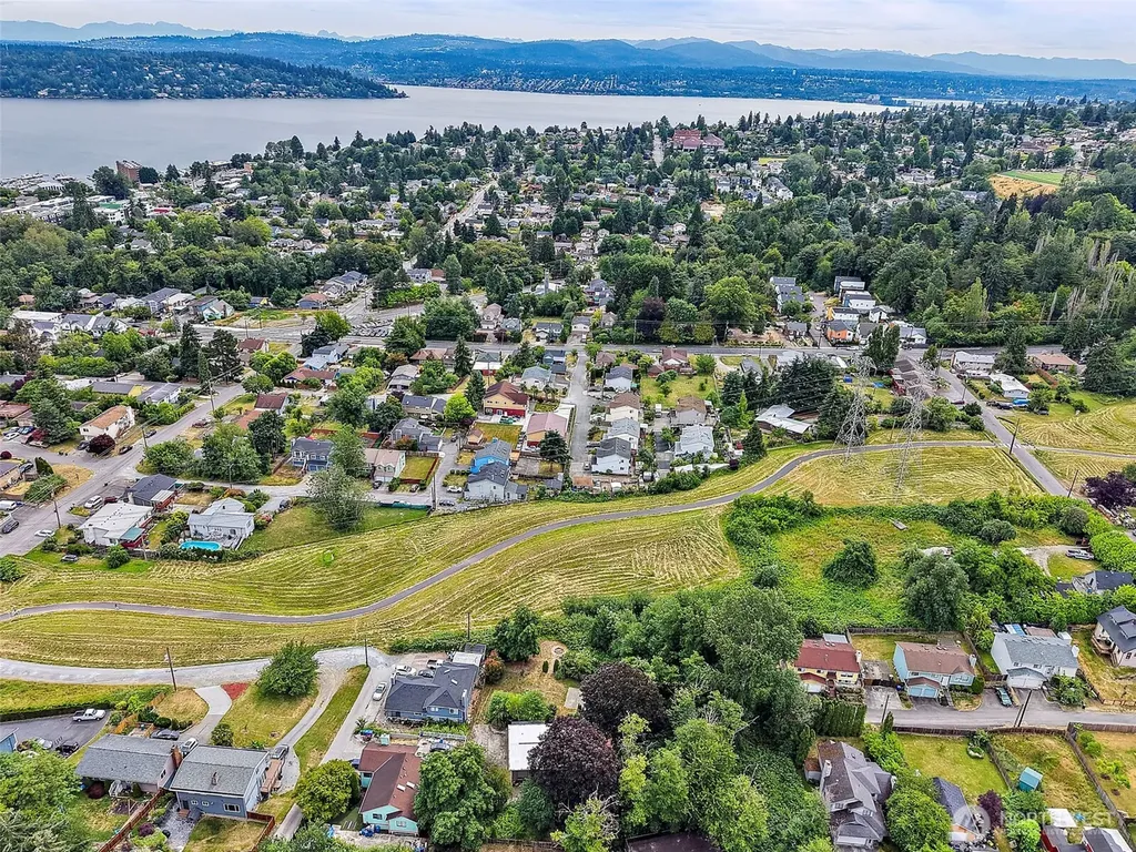 9656 Beacon Avenue S Seattle WA 98118