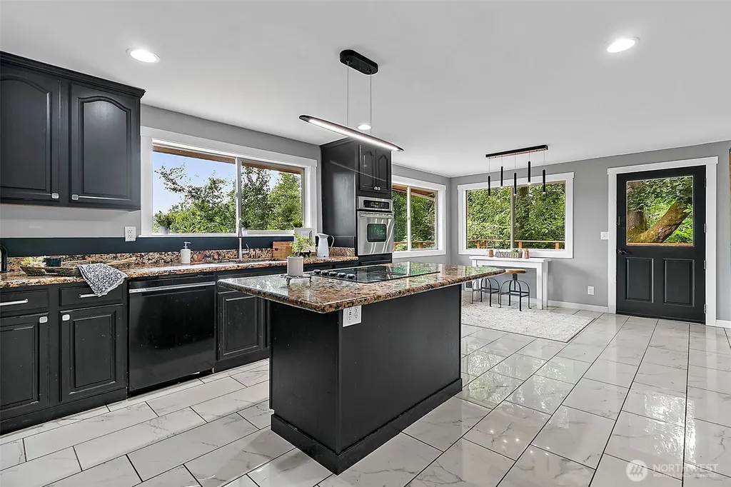 9656 Beacon Avenue S Seattle WA 98118