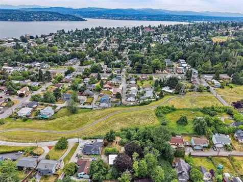 9656 Beacon Avenue S Seattle WA 98118