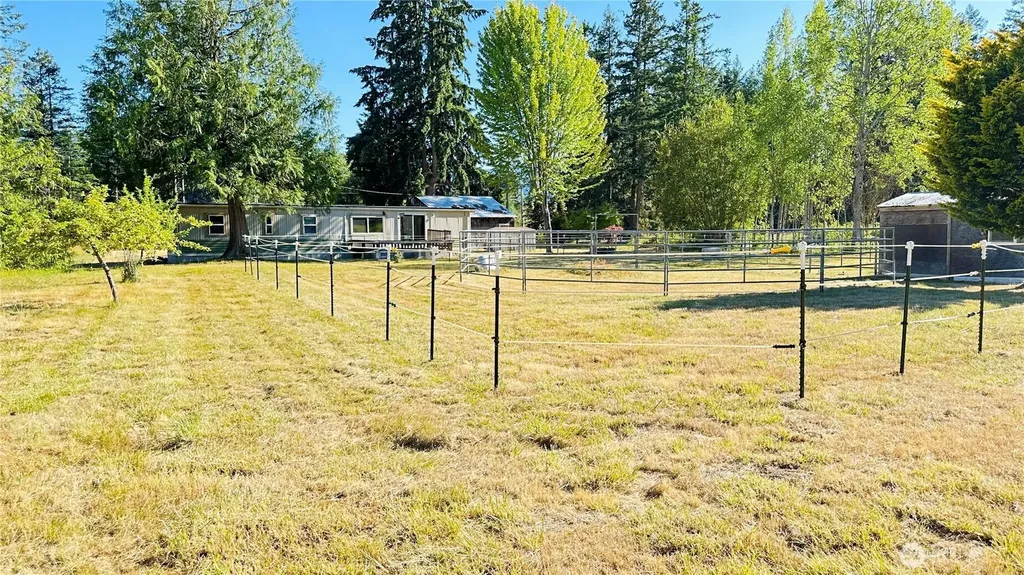 11 E Michigan School Road Sequim WA 98382