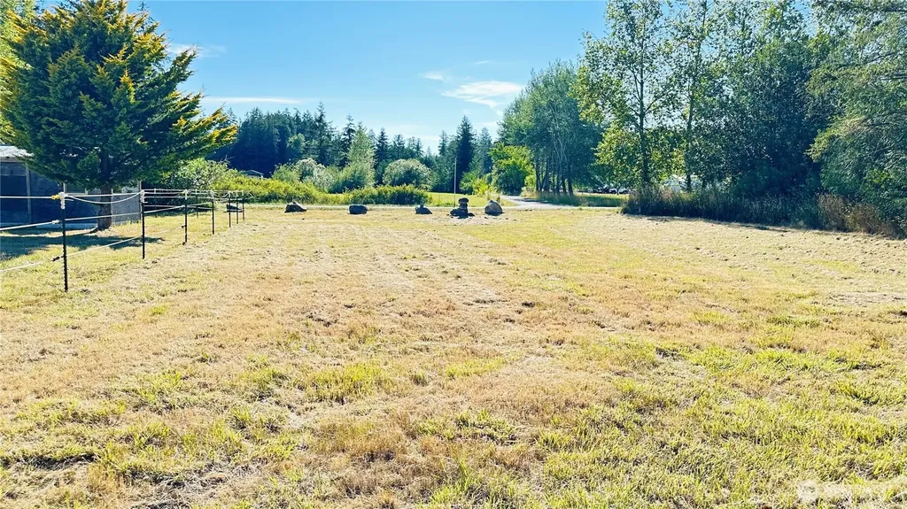 11 E Michigan School Road Sequim WA 98382