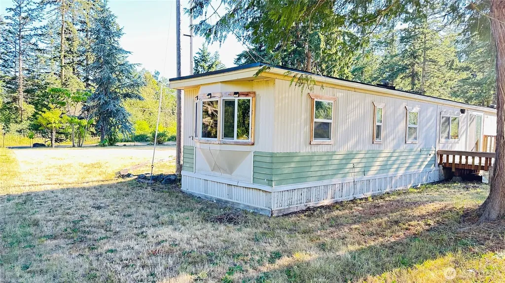 11 E Michigan School Road Sequim WA 98382