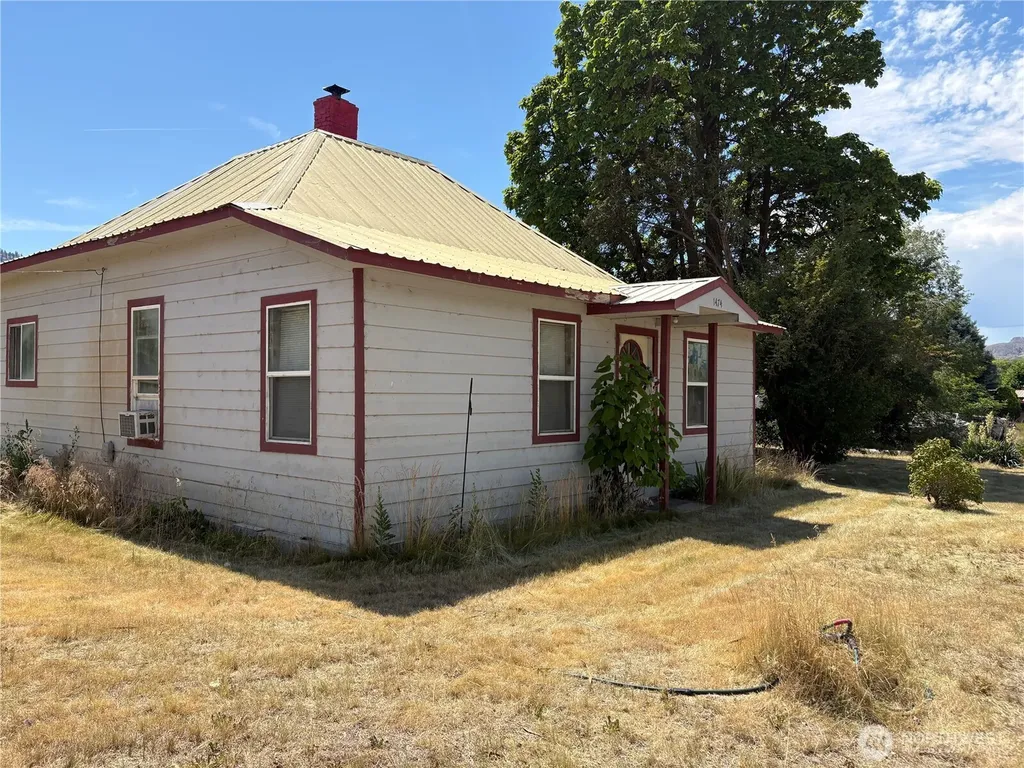 1470 Old Highway 97 Malott WA 98829