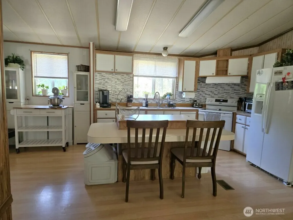 6622 5th Drive NW Tulalip WA 98271