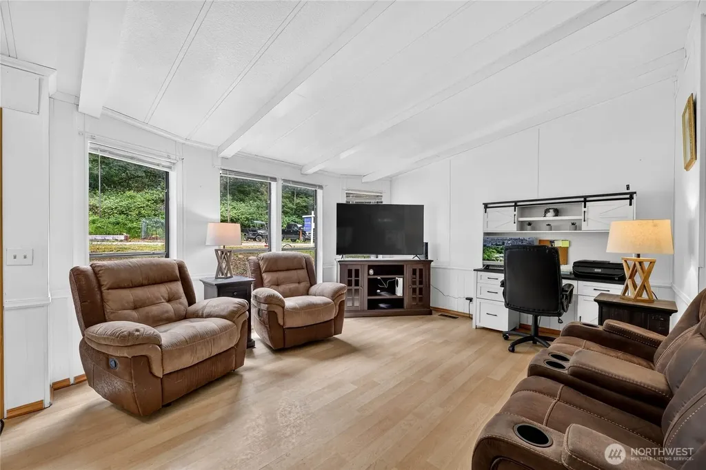 6622 5th Drive NW Marysville WA 98271