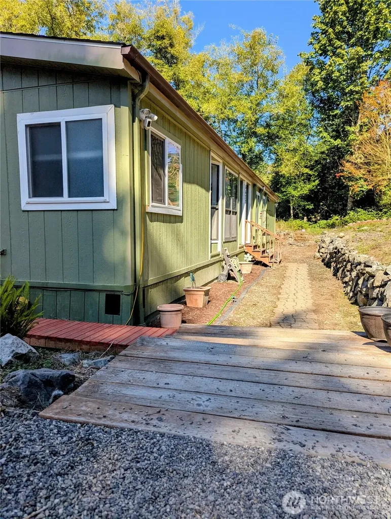 6622 5th Drive NW Tulalip WA 98271