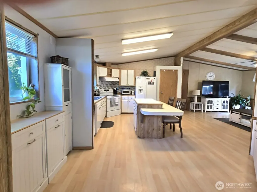 6622 5th Drive NW Tulalip WA 98271