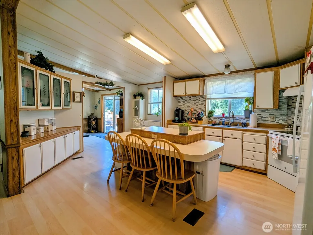 6622 5th Drive NW Tulalip WA 98271
